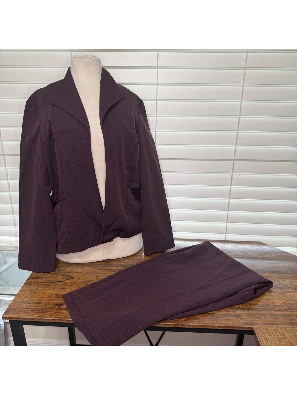 Scarlett Women's Two-Piece Burgundy Suit Set Size 10